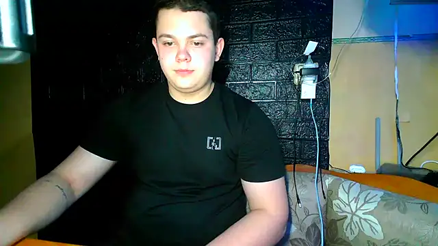 CuteButNaughty  online show from January 2026 09:30:01 PM