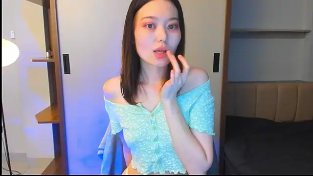 HopeLovely online show from April 2026 05:58:02 AM