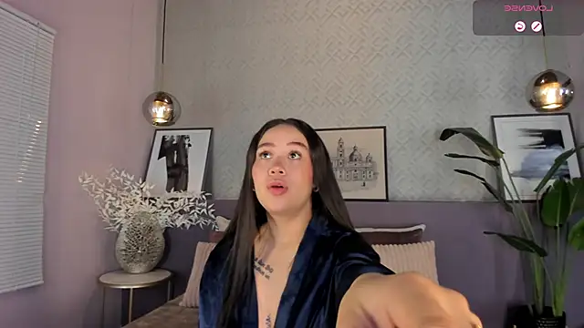 sofiaivanova online show from February 2026 01:02:02 AM