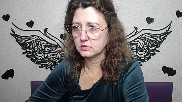 RoseHille online show from November 2025 03:34:01 PM