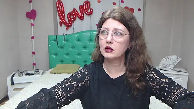 RoseHille online show from April 2026 05:07:01 PM