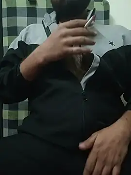 MrToxxic online show from November 2025 05:57:01 PM