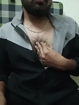 MrToxxic online show from November 2025 05:17:02 PM