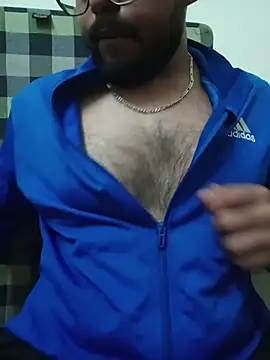 MrToxxic online show from November 2025 05:06:02 PM