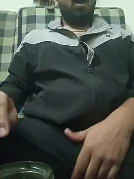 MrToxxic online show from November 2025 05:12:01 PM