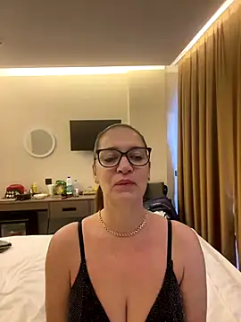 Milana8263 online show from December 2025 06:52:02 AM