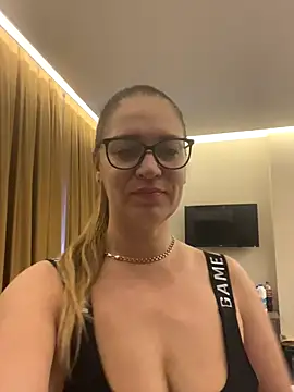 Milana8263 online show from December 2025 09:19:02 AM