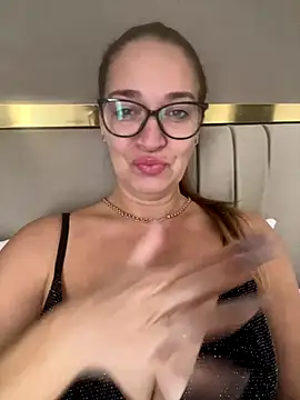 Milana8263 online show from December 2025 09:58:01 AM