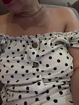 Milana8263 online show from March 2026 07:18:01 PM