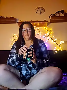 Persephone CH off online show from November 2025 08:20:02 PM