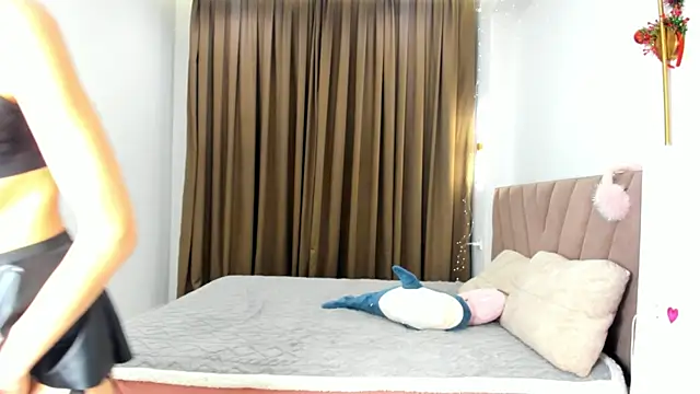 rose hitakayama online show from February 2026 10:42:02 PM