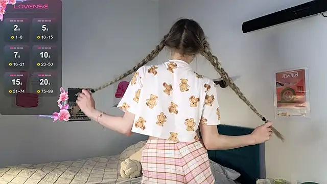 Snapshot of lolly_dollyyy chatting on November 2025 07:18:01 PM lolly dollyyy online show from November 2025 07:18:01 PM