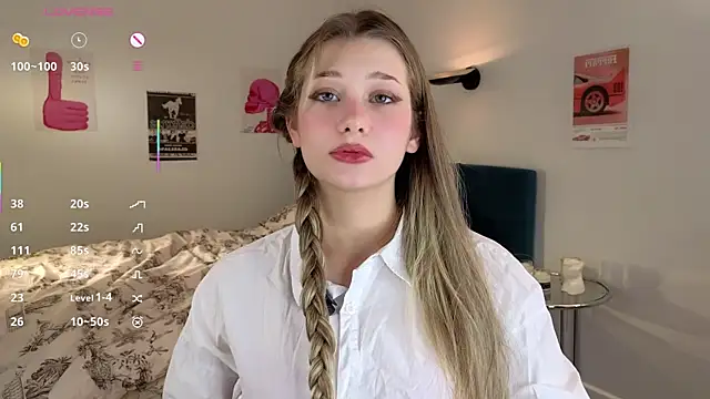 Snapshot of lolly_dollyyy chatting on January 2026 11:44:02 PM lolly dollyyy online show from January 2026 11:44:02 PM