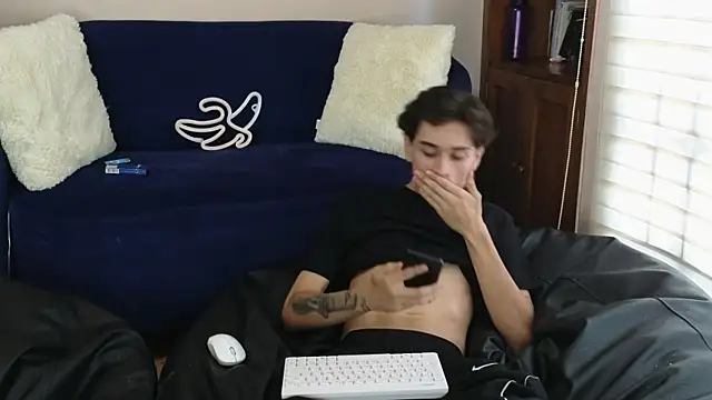 Snapshot of Derekswan chatting on November 2025 08:42:01 PM Derekswan online show from November 2025 08:42:01 PM