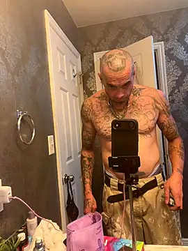 Snapshot of MrMrsperfeted chatting on November 2025 11:09:01 PM MrMrsperfeted online show from November 2025 11:09:01 PM