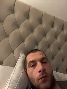 Kinkycouple142 online show from February 2026 09:02:02 PM