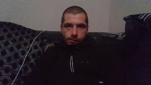 Kinkycouple142 online show from April 2026 07:58:02 PM
