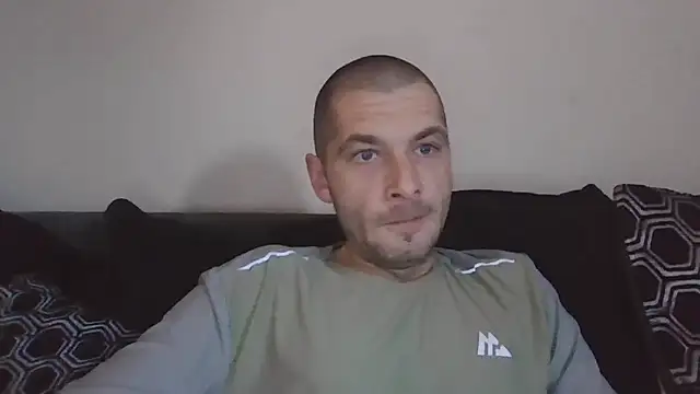 Kinkycouple142 online show from May 2026 05:31:02 PM