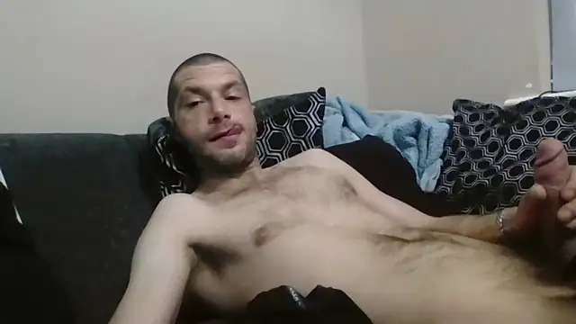 Kinkycouple142 online show from May 2026 08:23:01 PM