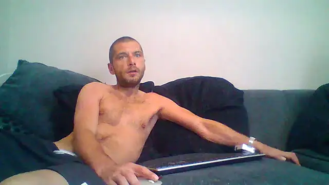 Kinkycouple142 online show from May 2026 06:28:02 PM