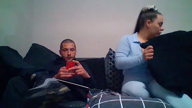 Kinkycouple142 online show from June 2026 08:25:01 PM