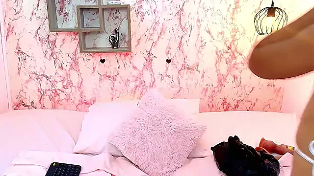 KATY LOWERY online show from January 2026 03:32:01 AM