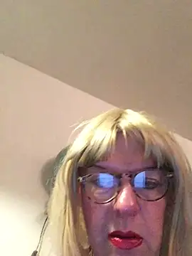 simone xdressing online show from January 2026 07:54:01 PM