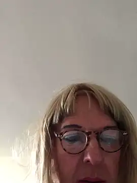 simone xdressing online show from March 2026 03:22:01 PM