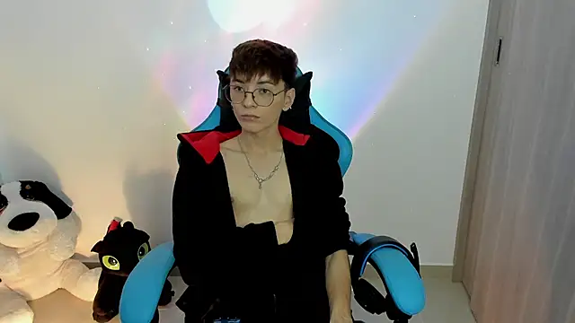 Snapshot of RYO_BLEU_ chatting on November 2025 04:24:01 PM RYO BLEU online show from November 2025 04:24:01 PM