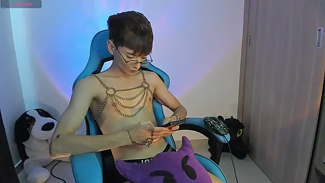 Snapshot of RYO_BLEU_ chatting on December 2025 03:18:02 PM RYO BLEU online show from December 2025 03:18:02 PM