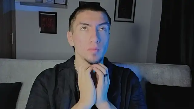 AresMassimoX online show from November 2025 12:55:01 AM