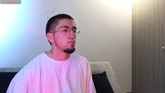 AresMassimoX online show from March 2026 01:31:02 PM