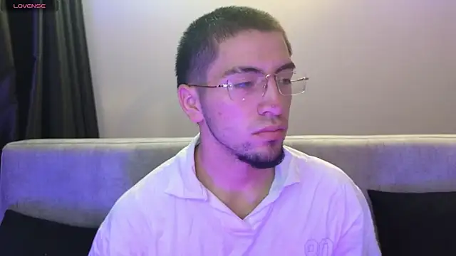 AresMassimoX online show from March 2026 03:02:01 PM