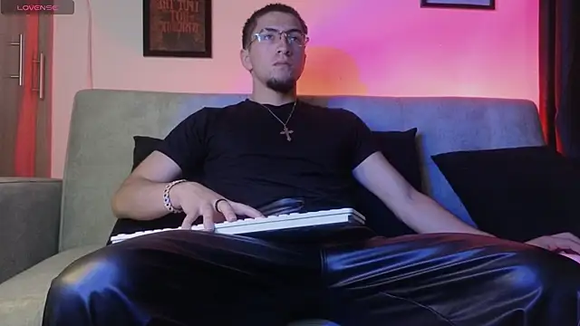 AresMassimoX online show from April 2026 01:57:02 PM