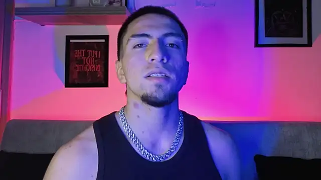 AresMassimoX online show from December 2025 04:17:01 AM