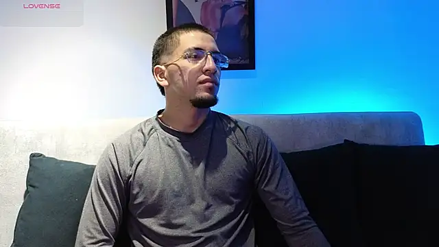 AresMassimoX online show from March 2026 02:20:01 PM