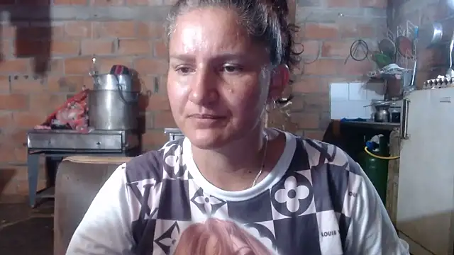 Sra Angelina online show from May 2026 07:41:01 AM