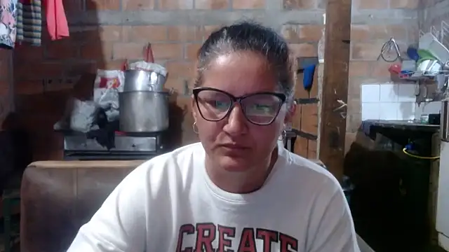 Sra Angelina online show from May 2026 03:33:02 AM