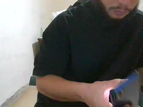 Snapshot of Malessere1922 chatting on November 2025 08:53:02 PM Malessere1922 online show from November 2025 08:53:02 PM