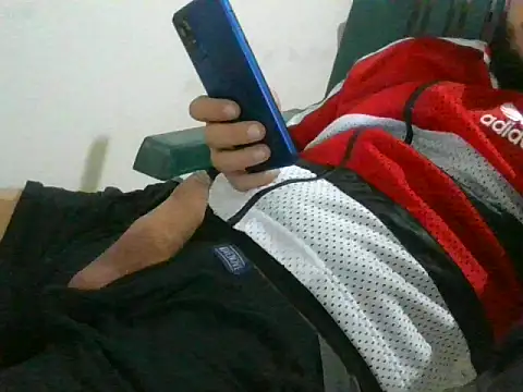 Snapshot of Malessere1922 chatting on November 2025 03:32:01 AM Malessere1922 online show from November 2025 03:32:01 AM