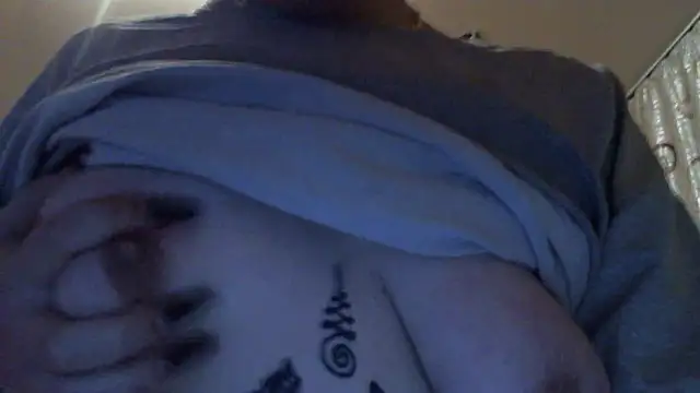 Dona Mafia online show from January 2026 10:27:01 PM