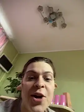 Dona Mafia online show from March 2026 07:16:01 AM