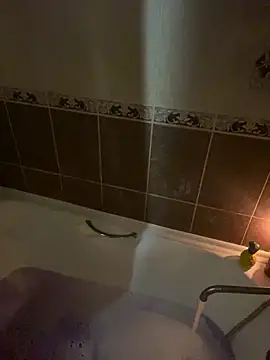 Dona Mafia online show from November 2025 12:05:02 PM