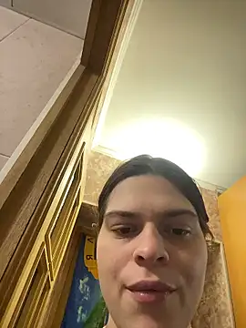 Dona Mafia online show from January 2026 01:01:02 AM