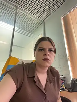 Dona Mafia online show from May 2026 11:24:01 PM