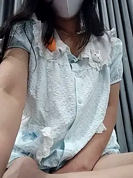   Anna    online show from December 2025 11:05:02 PM