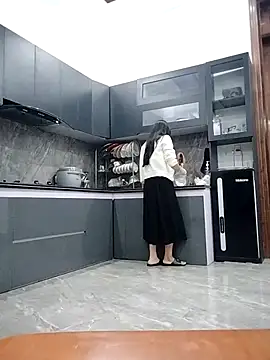   Anna    online show from January 2026 03:49:02 PM