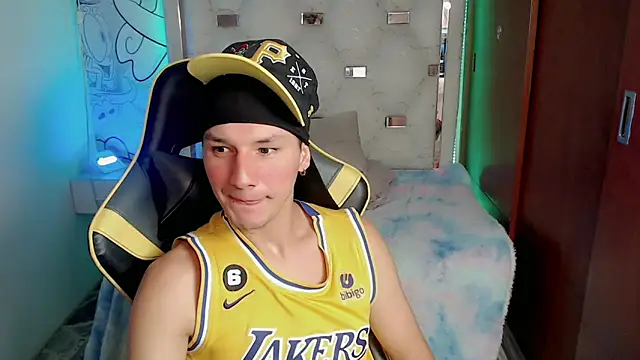 Lucifer go online show from November 2025 09:18:01 PM