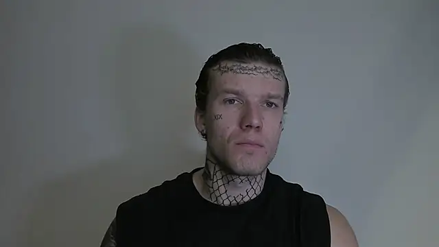 Huntall77 online show from November 2025 02:26:02 AM