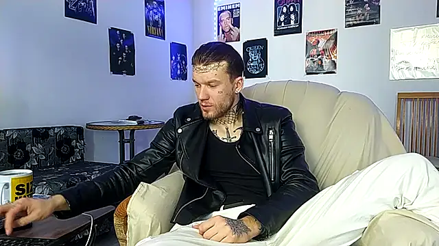 Huntall77 online show from January 2026 07:45:02 AM